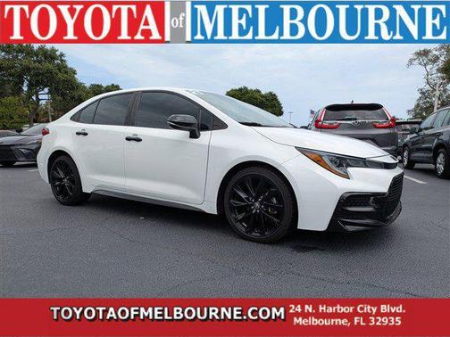 Super White 2021 Toyota Corolla SE