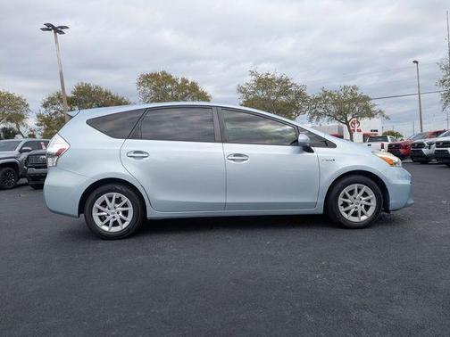 2014 Toyota Prius v Three