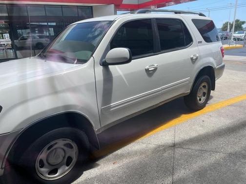 2003 Toyota Sequoia SR5