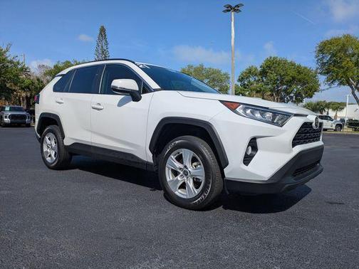 2021 Toyota RAV4 XLE