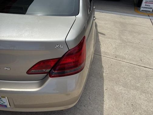 2008 Toyota Avalon XL