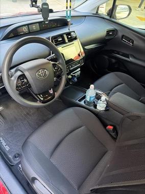 2019 Toyota Prius LE