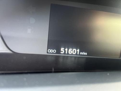 2019 Toyota Prius LE