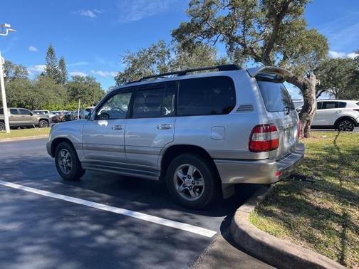 2006 Toyota Land Cruiser Base