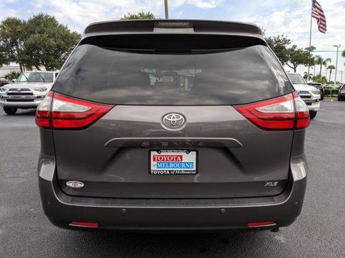 2017 Toyota Sienna Limited