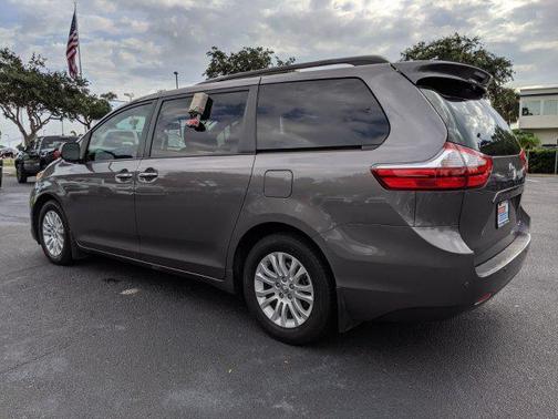 2017 Toyota Sienna Limited