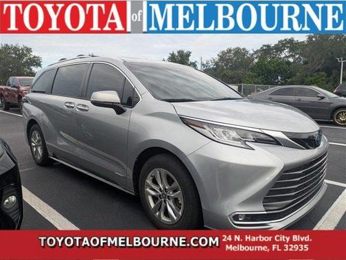 2021 Toyota Sienna Limited