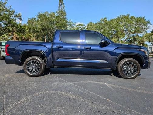 2025 Toyota Tundra Hybrid Platinum