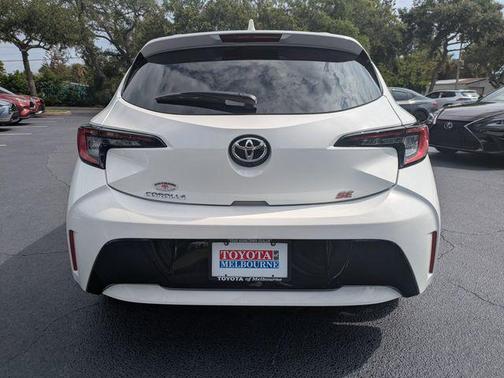 Ice Cap 2025 Toyota Corolla SE
