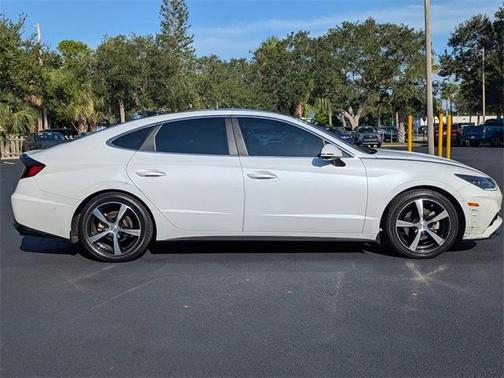 2021 Hyundai SONATA Limited