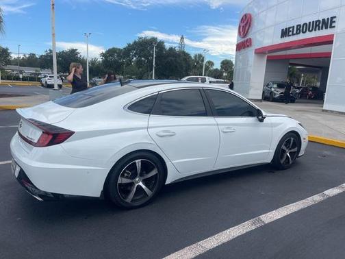 2021 Hyundai SONATA Limited