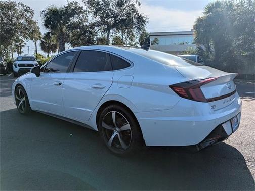 2021 Hyundai SONATA Limited