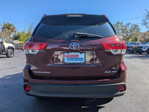2018 Toyota Highlander SE