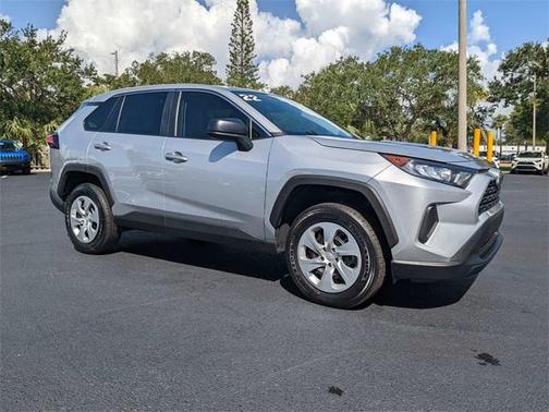 2022 Toyota RAV4 LE