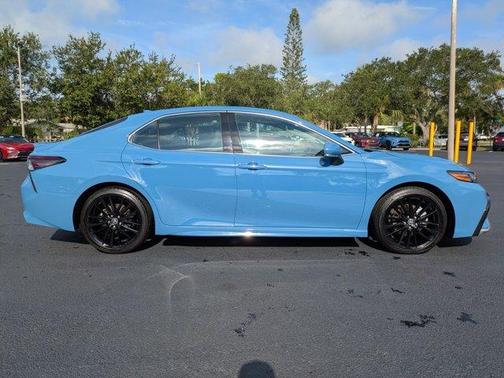 2023 Toyota Camry Hybrid XSE