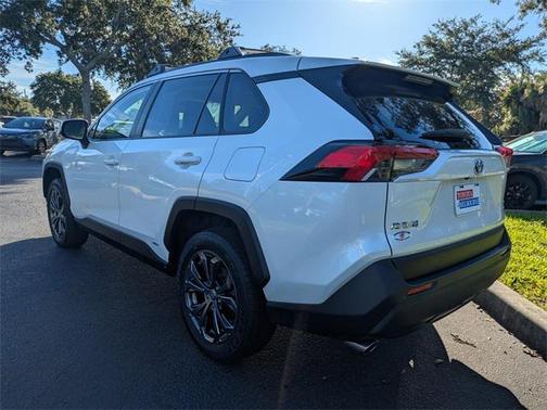 2023 Toyota RAV4 Hybrid XLE Premium