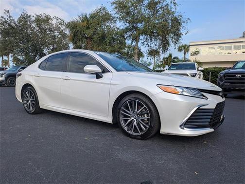 2023 Toyota Camry XLE