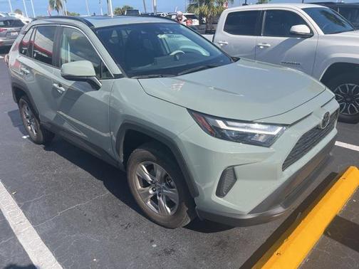 2023 Toyota RAV4 XLE