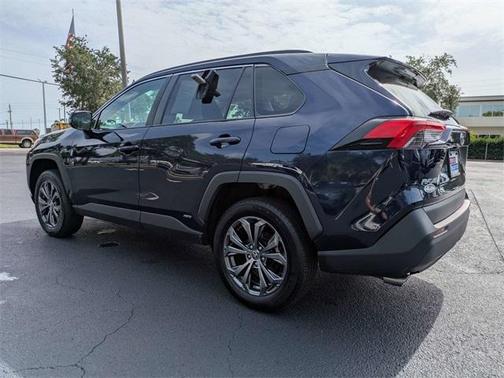 2024 Toyota RAV4 Hybrid XLE Premium