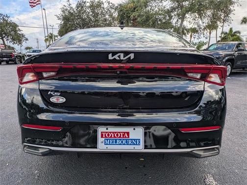 2022 Kia K5 EX