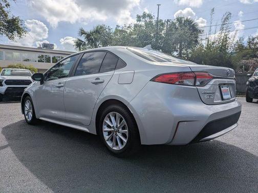 Classic Silver Metallic 2021 Toyota Corolla LE