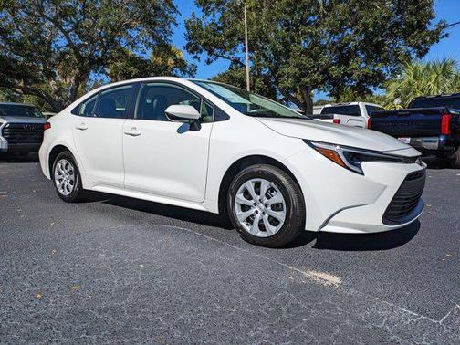 2026 Toyota Corolla Hybrid LE