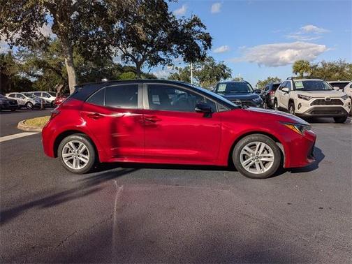 2022 Toyota Corolla Hatchback SE