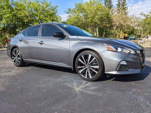 2020 Nissan Altima SR FWD