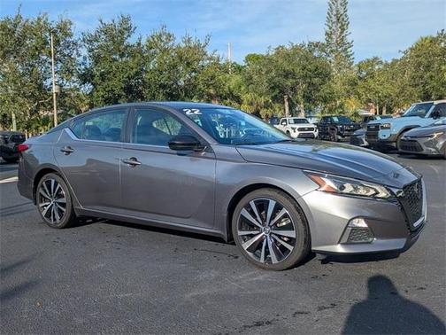 2022 Nissan Altima 2.5 SR