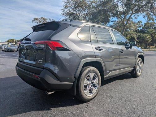 2025 Toyota RAV4 Hybrid XLE