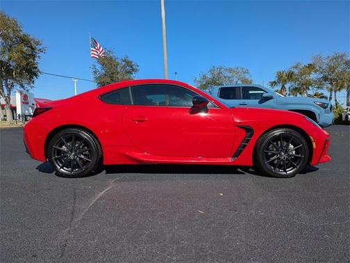 2025 Toyota GR86 Premium