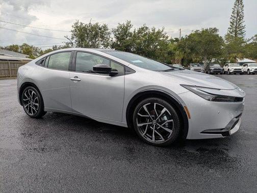2025 Toyota Prius Plug-In Hybrid XSE Premium