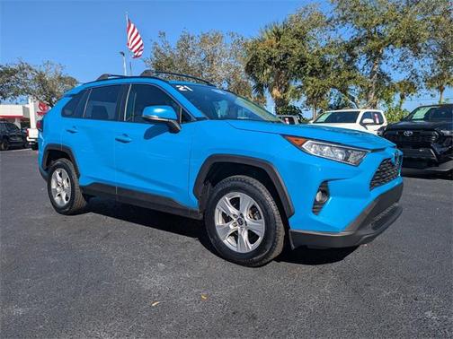 2021 Toyota RAV4 XLE