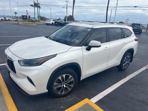 2021 Toyota Highlander XLE