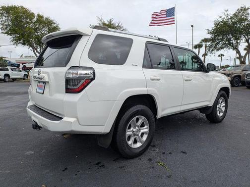 Ice 2023 Toyota 4Runner SR5