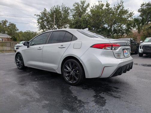 Classic Silver Metallic 2024 Toyota Corolla SE