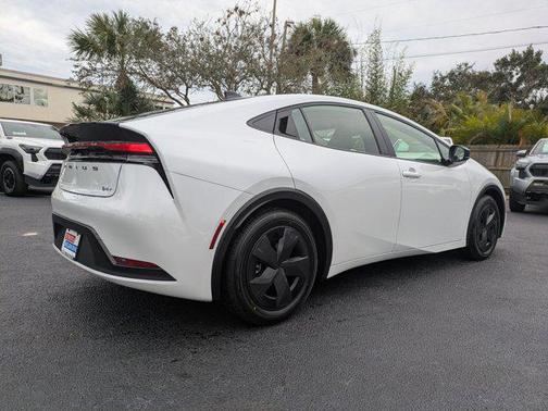 2026 Toyota Prius LE