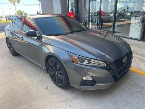 2022 Nissan Altima 2.5 SR