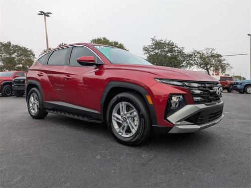2025 Hyundai TUCSON SE