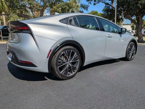 2024 Toyota Prius LE