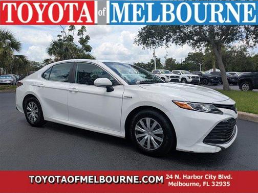 2020 Toyota Camry Hybrid LE