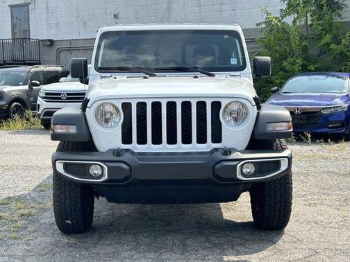 2023 Jeep Gladiator Sport