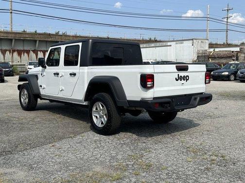 2023 Jeep Gladiator Sport