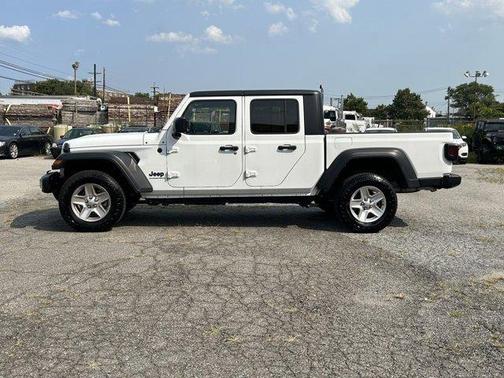 2023 Jeep Gladiator Sport