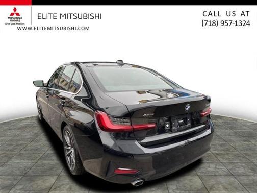 2022 BMW 330 i xDrive