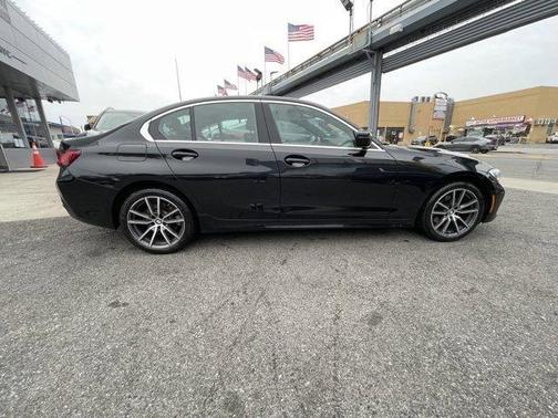 2022 BMW 330 i xDrive