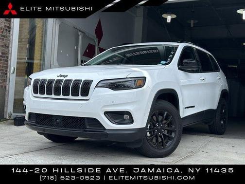 2023 Jeep Cherokee Altitude Lux