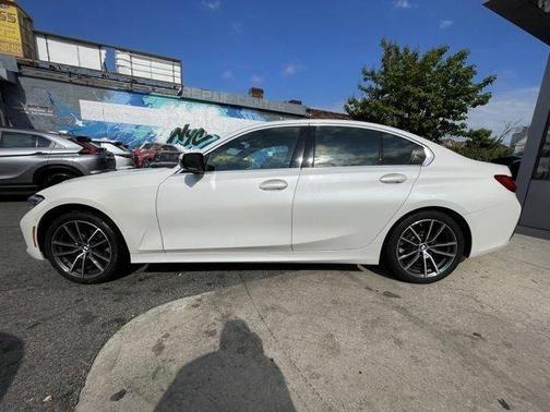 2021 BMW 330 i xDrive