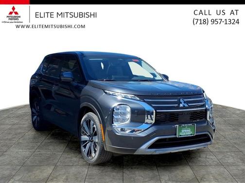 Gray 2026 Mitsubishi Outlander SE