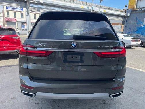 2020 BMW X7 xDrive40i